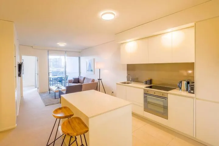 Executive Apartment With Pool & Gym Brisbane